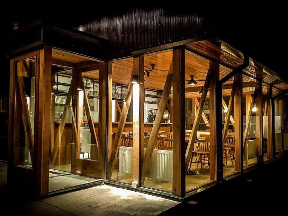 Hostal Boutique Factoria Patagonia Puerto Natales Ngoại thất bức ảnh