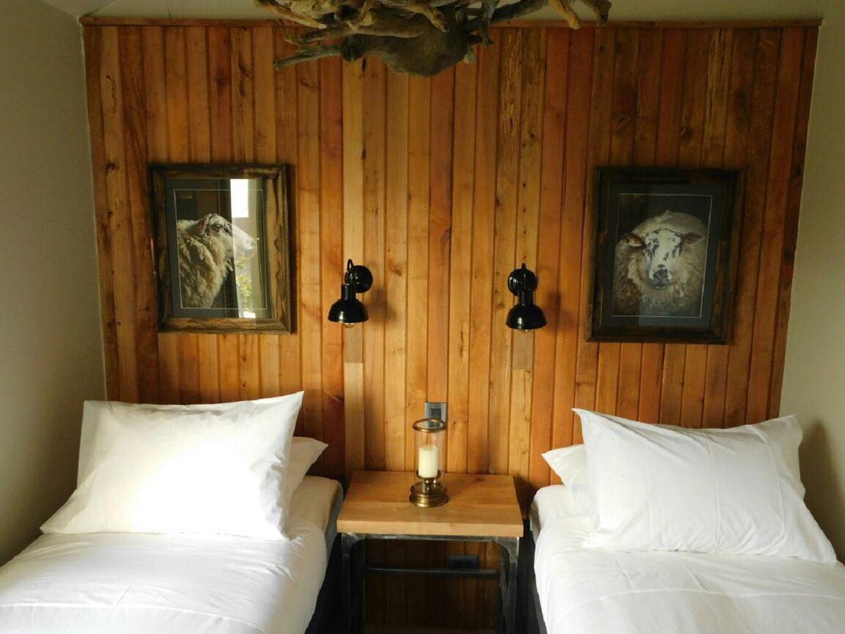 Hostal Boutique Factoria Patagonia Puerto Natales Ngoại thất bức ảnh