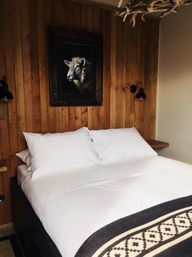 Hostal Boutique Factoria Patagonia Puerto Natales Ngoại thất bức ảnh
